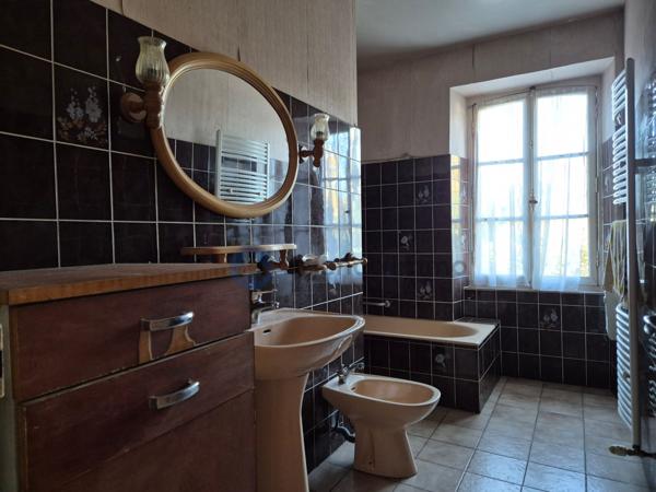 À vendre - Maison ancienne, 11 pièces située à Navarrenx (64190)