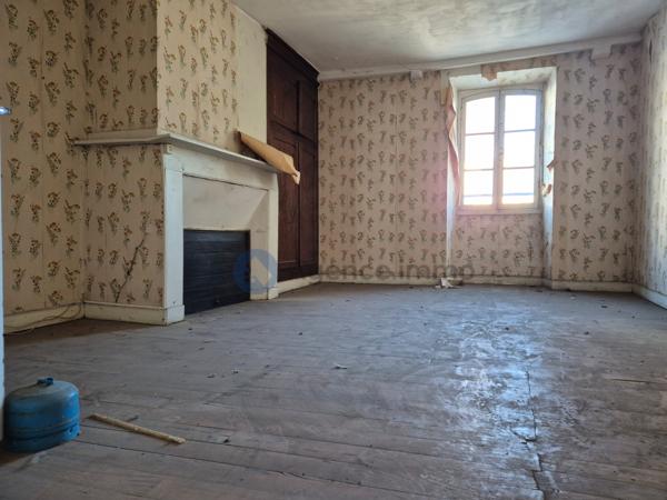 À vendre - Maison ancienne, 11 pièces située à Navarrenx (64190)