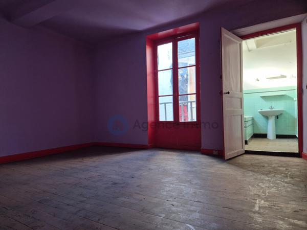 À vendre - Maison ancienne, 11 pièces située à Navarrenx (64190)