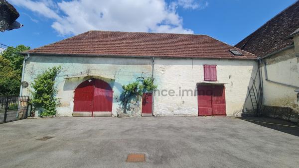 À vendre - Maison ancienne, 11 pièces située à Navarrenx (64190)