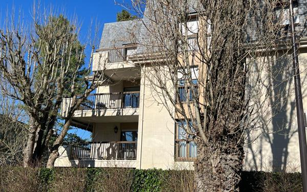 Appartement à vendre    4 pièces • 105,10 m2 Antony