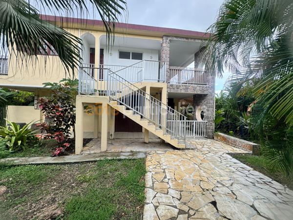 Location Appartement67,7 m² - 3 Pièces - LE MOULE (97160)