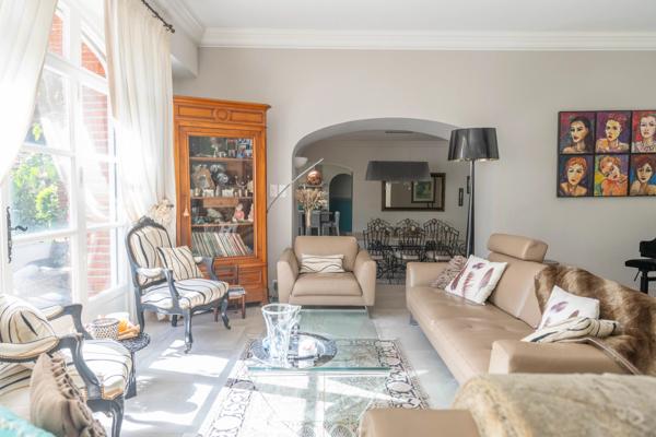 AUTHENTIQUE MAS 240m², 5min DE PERPIGNAN