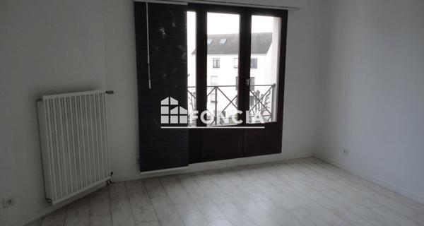 Location Studio 27 m² - Ermont 95120