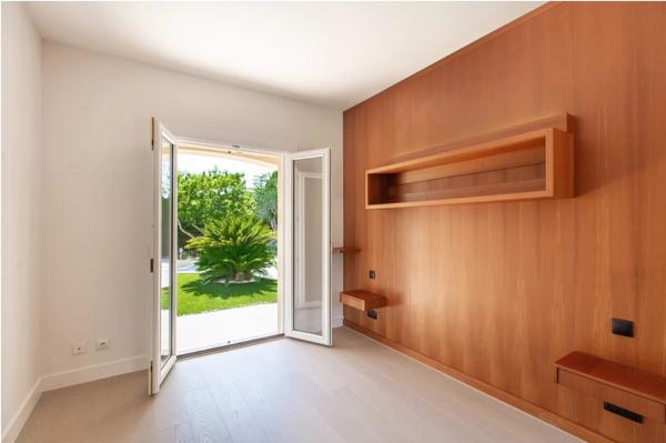 Villa avec un emplacement d'exception