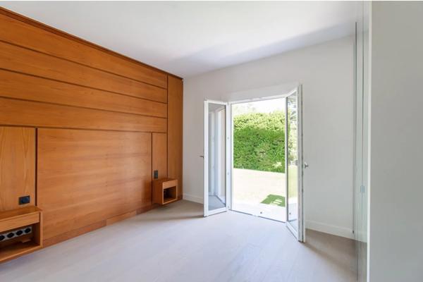Villa avec un emplacement d'exception