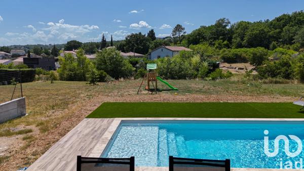 Maison à vendre 4 pièces 133 m² Saint-Étienne-de-Fontbellon