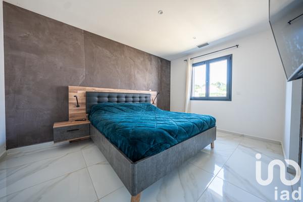 Maison à vendre 4 pièces 133 m² Saint-Étienne-de-Fontbellon