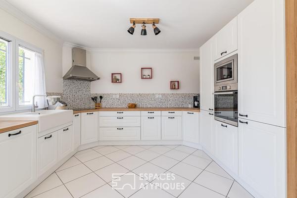 Maison familiale avec jardin et piscine