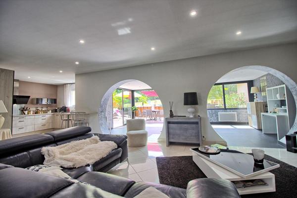 Maison Angers 8 pièce(s) 178 m2 plain pied