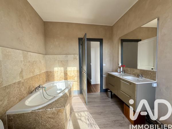 Maison à vendre 5 pièces 125 m² Angoulême