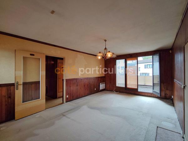 Vente
                Appartement66,45 m² - 3 Pièces -
                    DOLE (39100)