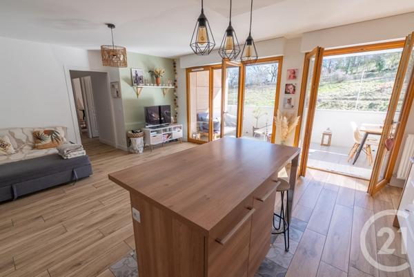 Appartement T3 à vendre  3 pièces - 71,83 m2 SEYSSINS - 38