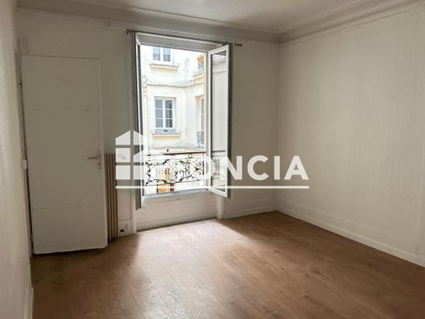 Location Appartement 2 pièces 33.85 m² - 19 RUE DE SUEZ Paris 75018