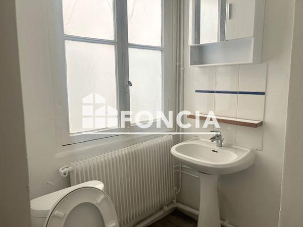 Location Appartement 2 pièces 33.85 m² - 19 RUE DE SUEZ Paris 75018