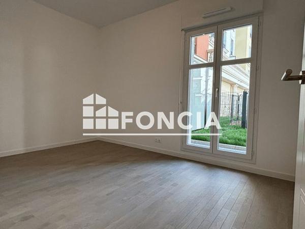 Location Appartement 2 pièces 38.3 m² - 102 Avenue Aristide Briand Le Blanc Mesnil 93150
