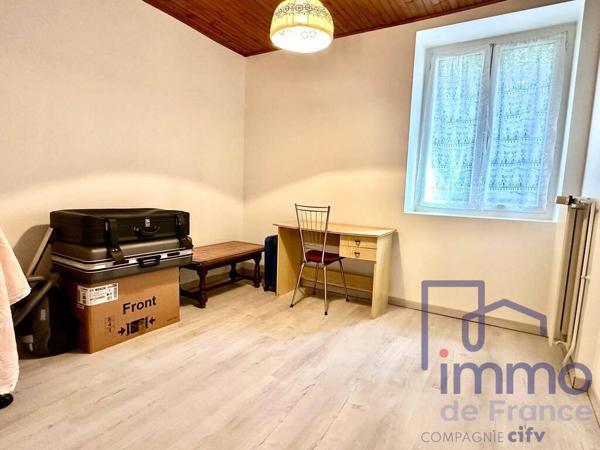 Appartement de 107m² et terrain privatif
