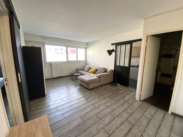 33000 BORDEAUX Saint Augustin - Appartement 2 pièces de 47.50 m2 avec parking et cave à vendre