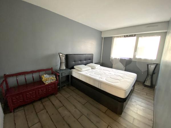 33000 BORDEAUX Saint Augustin - Appartement 2 pièces de 47.50 m2 avec parking et cave à vendre