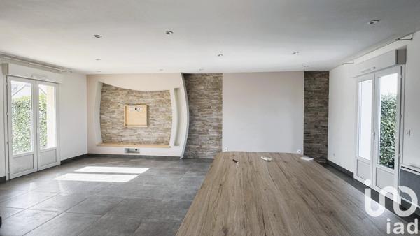 Maison 5 pièces de 93 m² à Courteranges (10270)