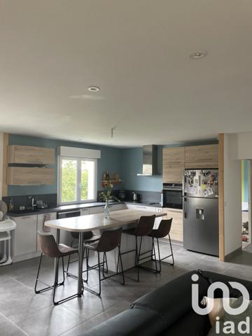 Maison 5 pièces de 93 m² à Courteranges (10270)