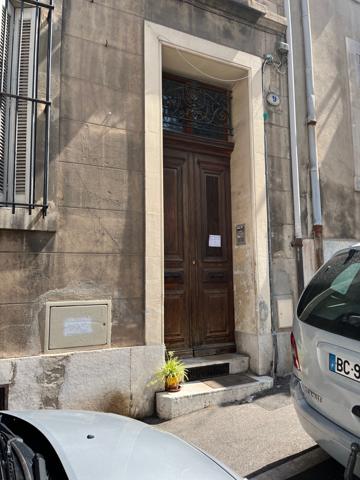 Marseille (13004) A VENDRE APPARTEMENT 3 PIECES REZ DE JARDIN
