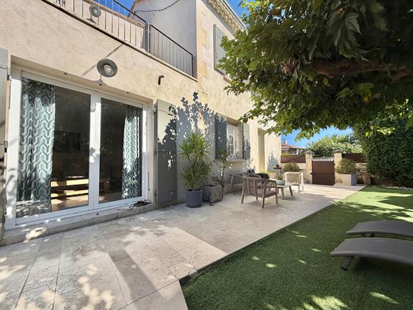 VALLABREGUES - MAISON 5 PIECES - JARDIN - GARAGE - PISCINE