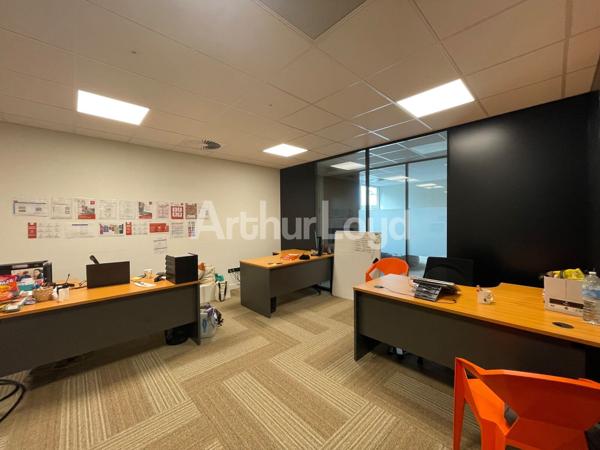Bureaux à louer à Wasquehal accès 24h24 espaces partagés et parking