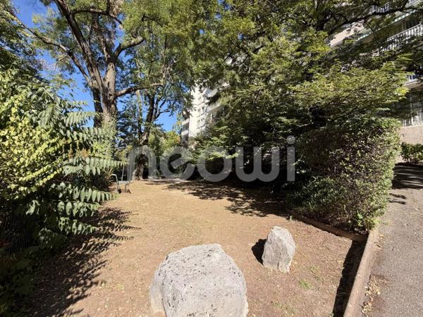 T3 traversant de 65 m² avec balcon, Cuire-le-Bas