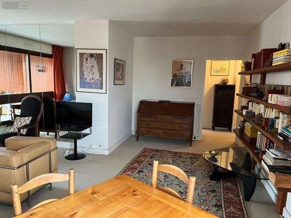 Appartement à rénover à vendre à Le Chesnay-Rocquencourt dans les Yvelines (78150), ref : 7503958   
Pre Vert