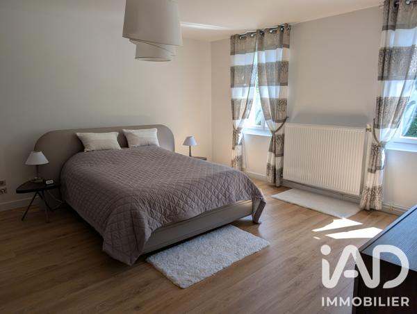 Maison à vendre 5 pièces 150 m² Saint-Seurin-sur-l'Isle