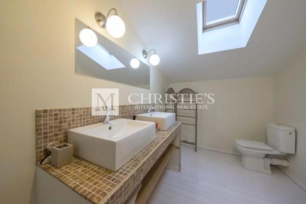 Vente exclusive : ancien domaine de cognac entièrement rénové près d’Angoulême.