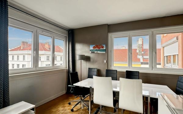 Appartement à vendre    3 pièces • 53,16 m2 Lyon 6