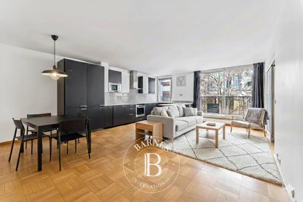 Paris 16ème, Appartement 1 Chambre -  62 m² à vendre