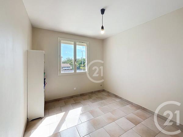 Maison à vendre  4 pièces - 133,53 m2 ST MARTIN DE CRAU - 13