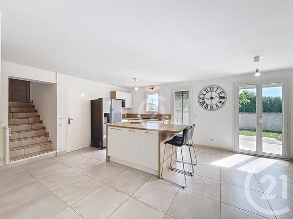 Maison à vendre  4 pièces - 133,53 m2 ST MARTIN DE CRAU - 13