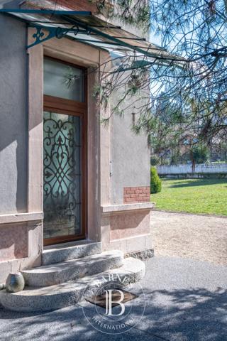 Évian-les-Bains, Maison 8 Chambres -  433 m² à vendre
