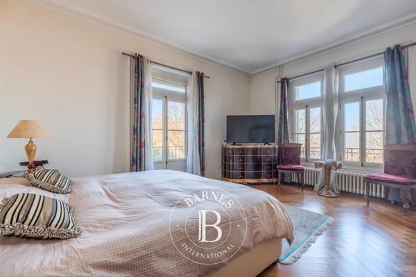 Évian-les-Bains, Maison 8 Chambres -  433 m² à vendre