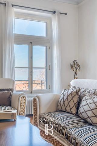 Évian-les-Bains, Maison 8 Chambres -  433 m² à vendre
