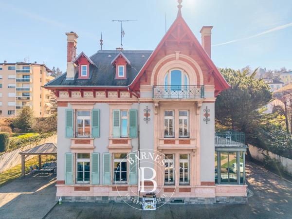 Évian-les-Bains, Maison 8 Chambres -  433 m² à vendre