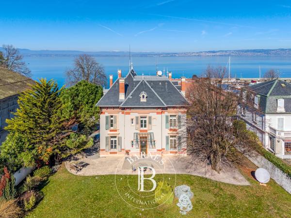 Évian-les-Bains, Maison 8 Chambres -  433 m² à vendre