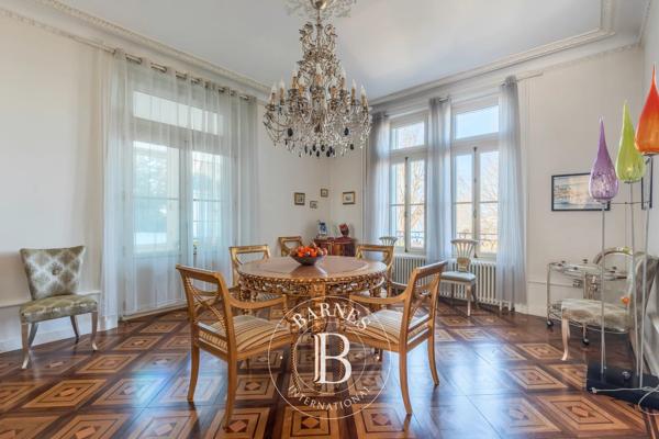 Évian-les-Bains, Maison 8 Chambres -  433 m² à vendre