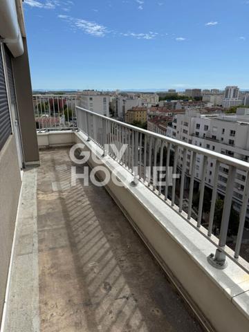 À louer T2 Dernier Étage avec Grande Terrasse Centre Gratte-Ciel (Villeurbanne) avec vue exceptionelle