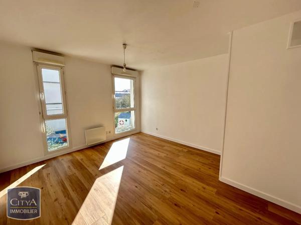 Appartement à louer 1 pièce 21.76m²