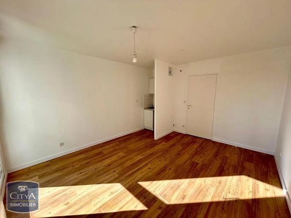 Appartement à louer 1 pièce 21.76m²
