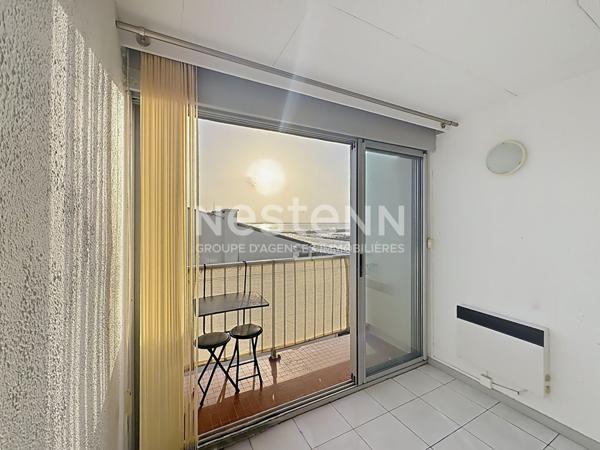 Opportunité à saisir ! Charmant appartement 2 pièces de 34.93 m2 avec vue exceptionnelle sur la mer, les Salins et le Canigou, garage et piscine en option, Gruissan