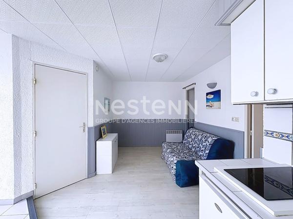 Opportunité à saisir ! Charmant appartement 2 pièces de 34.93 m2 avec vue exceptionnelle sur la mer, les Salins et le Canigou, garage et piscine en option, Gruissan