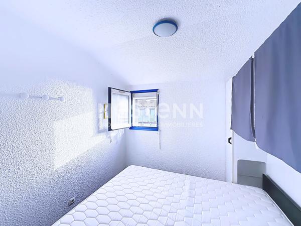 Opportunité à saisir ! Charmant appartement 2 pièces de 34.93 m2 avec vue exceptionnelle sur la mer, les Salins et le Canigou, garage et piscine en option, Gruissan