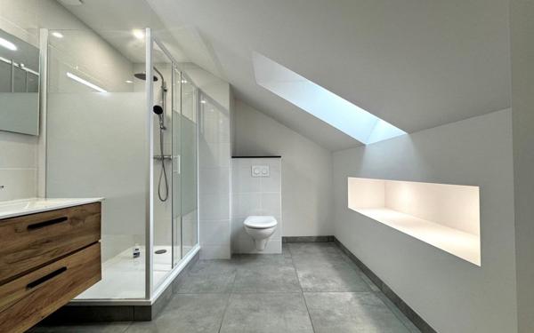 Maison à vendre    7 pièces •  Le Monastère