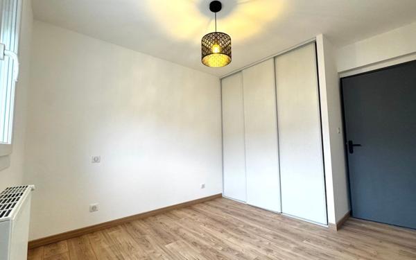 Maison à vendre    7 pièces •  Le Monastère